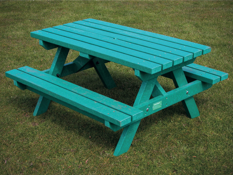 Recycled Plastic Picnic Tables, Planters &amp; Raised Beds 